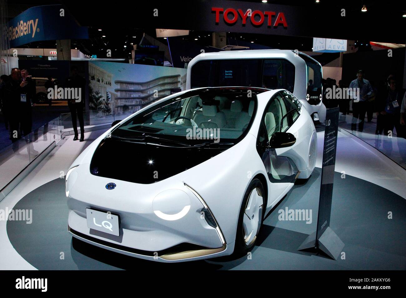 Las Vegas, USA. 09 Jan, 2020. Ein Blick auf die Toyota LQ Advanced Technology Konzeptfahrzeug auf dem Display während der 2020 International CES, im Las Vegas Convention Center in Las Vegas, Nevada am Donnerstag, 9. Januar 2020. Zu Showcase automatisiertes Fahren Technologie und eine emotionale Verbindung mit dem Benutzer zu erstellen. Foto von James Atoa/UPI Quelle: UPI/Alamy leben Nachrichten Stockfoto