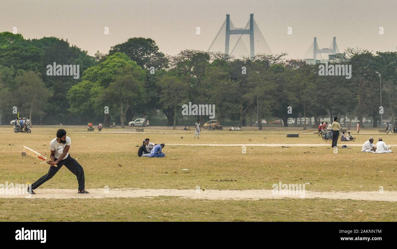 KOLKATA, West Bengal/INDIEN - 15. MÄRZ 2018: Cricketers Zug in Kalkutta Kricket Coaching Center, Dhakuria, See Club, dhakuria. Stockfoto