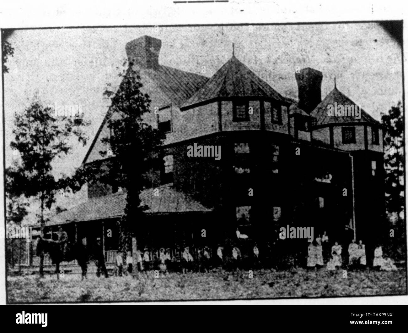 Die Nord-carolina Presbyterianischen. Feof der Rektor des St. Johns Kirche; Frau John W. Foster, Ehefrau von ex-Sec-retary des Staates; Frau Cullom, Cullom wifeof Senator; Frau JosephBreckinridge, Frau Green, Frau ofpastor der Calvary Baptist Church; Frau Stakely, der Frau des Pastors der First Baptist Church; Herr 8. Frye, Ehefrau von Senator Frye; Frau Newman, Mrs. George W. Chi-Ids, Frau Beiler, Ehefrau von Dr. Beiler des AmericanUniversity; Frau Browning und Frau Wilkinson; Sekretär und Schatzmeister, Mrs. J. Taber Johnson. Miss Clara Barton, Präsident des Nationalen Rotkreuz Gesellschaft, eine - nounces ihre Bereitschaft zu Star Stockfoto