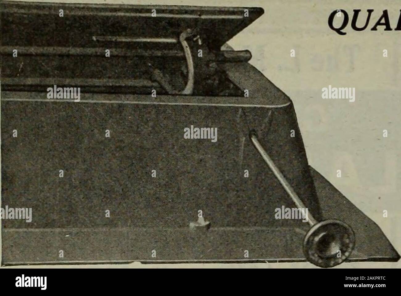 Hardware merchandising September-dezember 1919. 54 HARDWARE- UND METALL-Abschnitt Werbung Oktober 4, 1919 QUALITÄT SERVICE B § N die Barton-Netting Co. Begrenzte 9-11-13 Osten Pitt St. Windsor, Ontario Beleuchtung und elektrische AppliancesMantels, Kohle, Gas und elektrische GratesFloor und Wand Fliesen für Bäder, etc. UNSERE KUPPEL DÄMPFER HAT ALLE ANDEREN geschlagen. Stockfoto