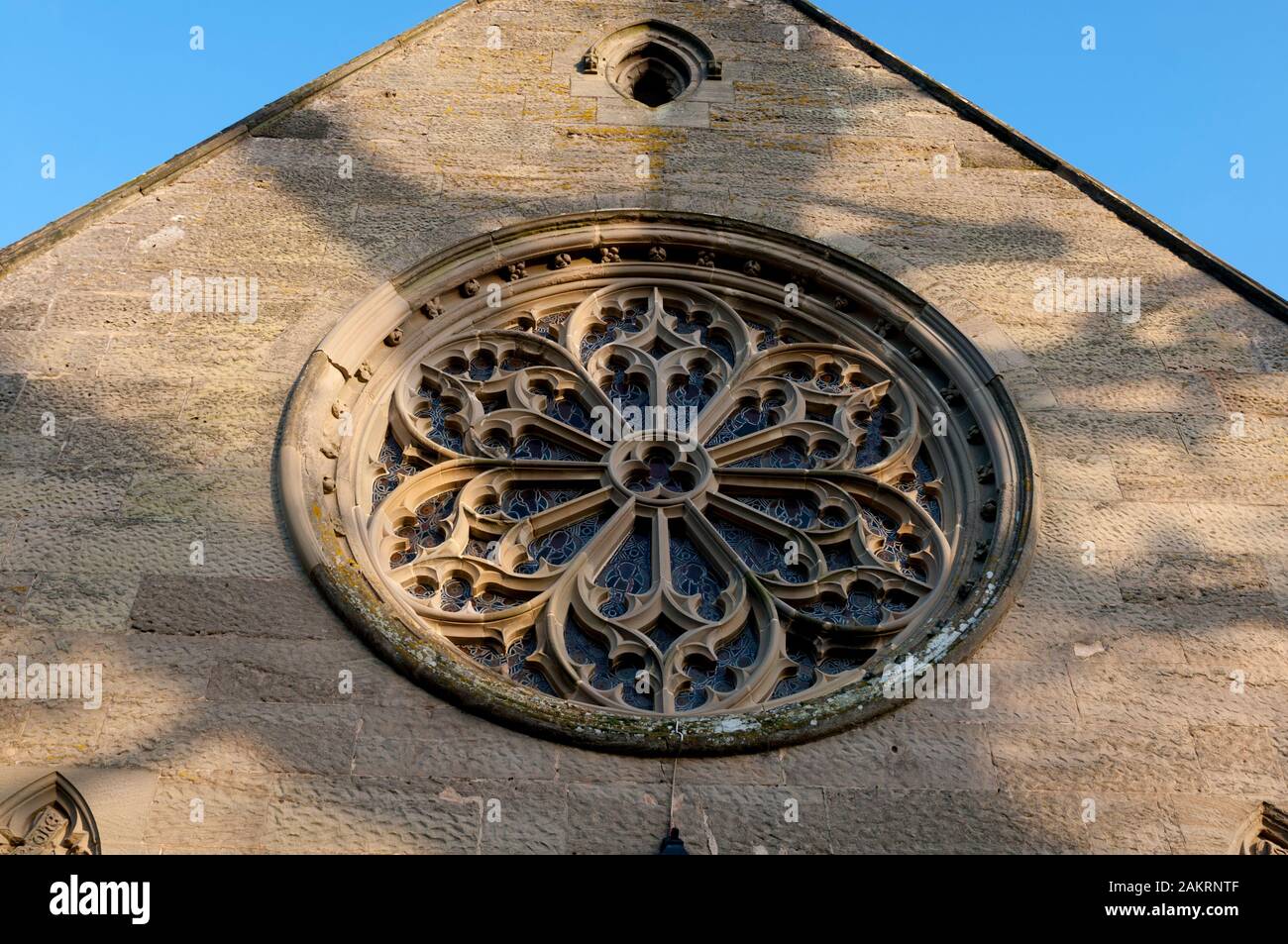 Der Westen Rosette, St. Leonard's Kirche, Charlecote, Warwickshire, England, Großbritannien Stockfoto