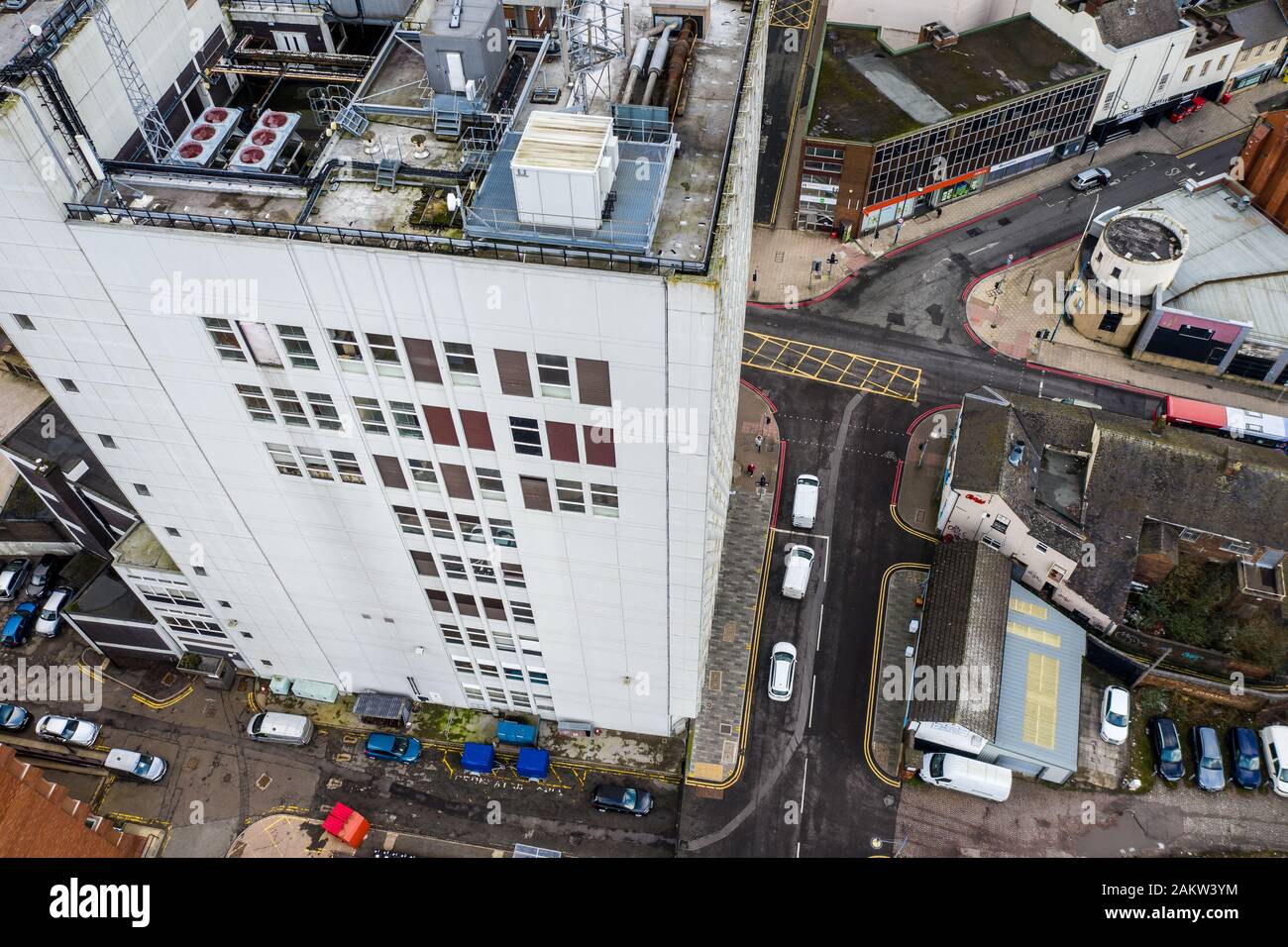 Mit Blick auf den Hauptort in den Töpfereien, Hanley, das Stadtzentrum mit Hochhäusern und einer schönen Stadtlandschaft, Stoke on Trent Stockfoto
