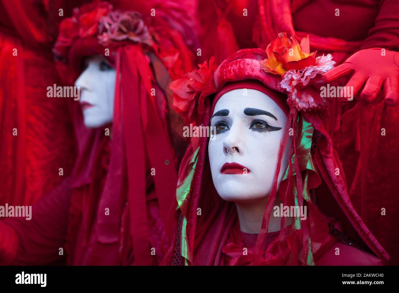 London, UK, Freitag, 10. Jan 2020: Aussterben Rebellion Demonstranten außerhalb des Australischen hohe Kommission auf der Faser in London, verlangen mehr Aktion von der Australischen Regierung und Premierminister Scott Morrison, um den Klimawandel zu verringern und die Berufsfeuerwehr die Buschfeuer derzeit wütet die Australische Landschaft zu bekämpfen. Kredit Anna Watson/Alamy leben Nachrichten Stockfoto