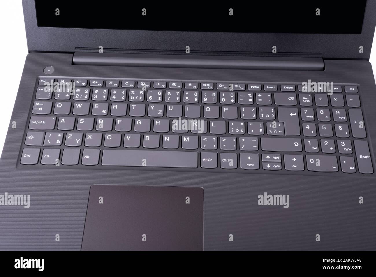 Modernes, schlankes Notebook mit Tastaturdetail Stockfoto