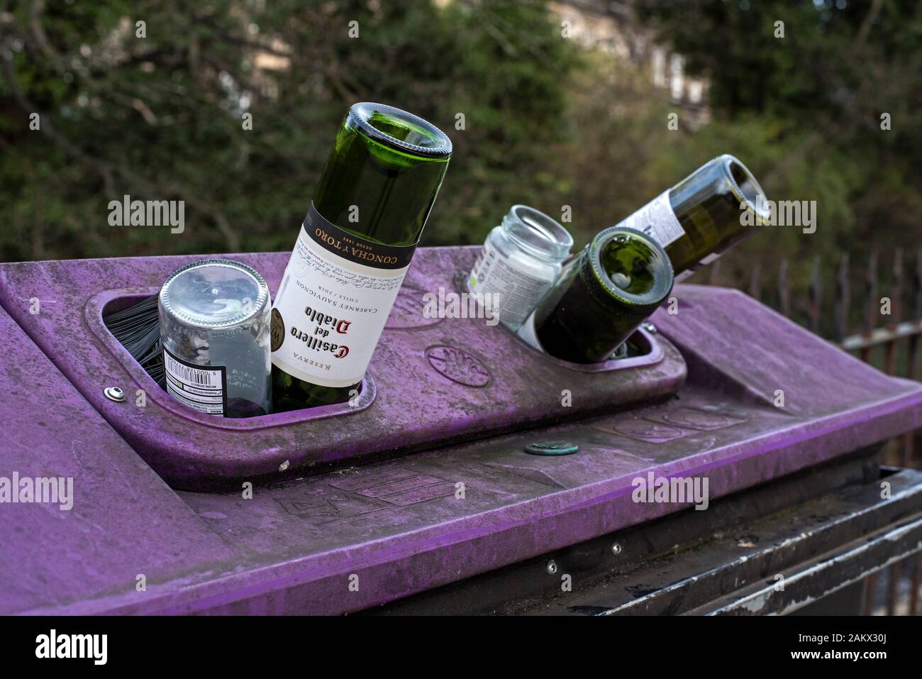 Überquellenden bottlebank in Edinburgh, Schottland, Großbritannien. Stockfoto