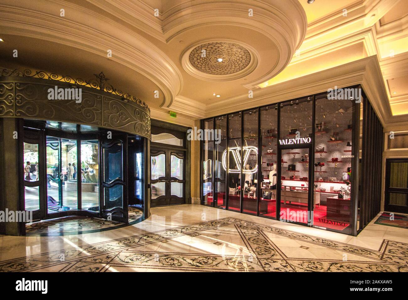 Las Vegas, Nevada, USA - Äußere des Valentino Store an der Promenade Geschäfte im Bellagio Resort und Casino in Las Vegas, Nevada Stockfoto