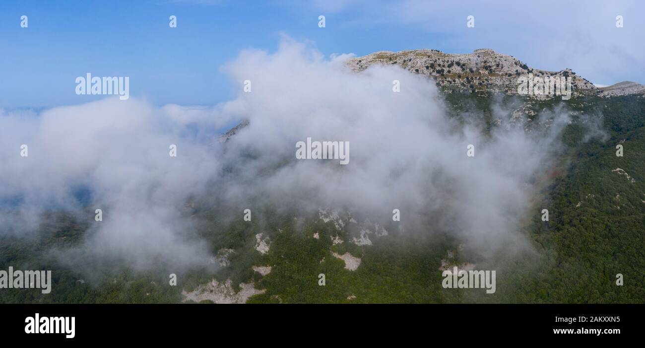 Luftbild, Mount Candina, Liendo, Liendo-Tal, Montaña Oriental Costera, Kantabriensee, Kantabrien, Spanien, Europa Stockfoto