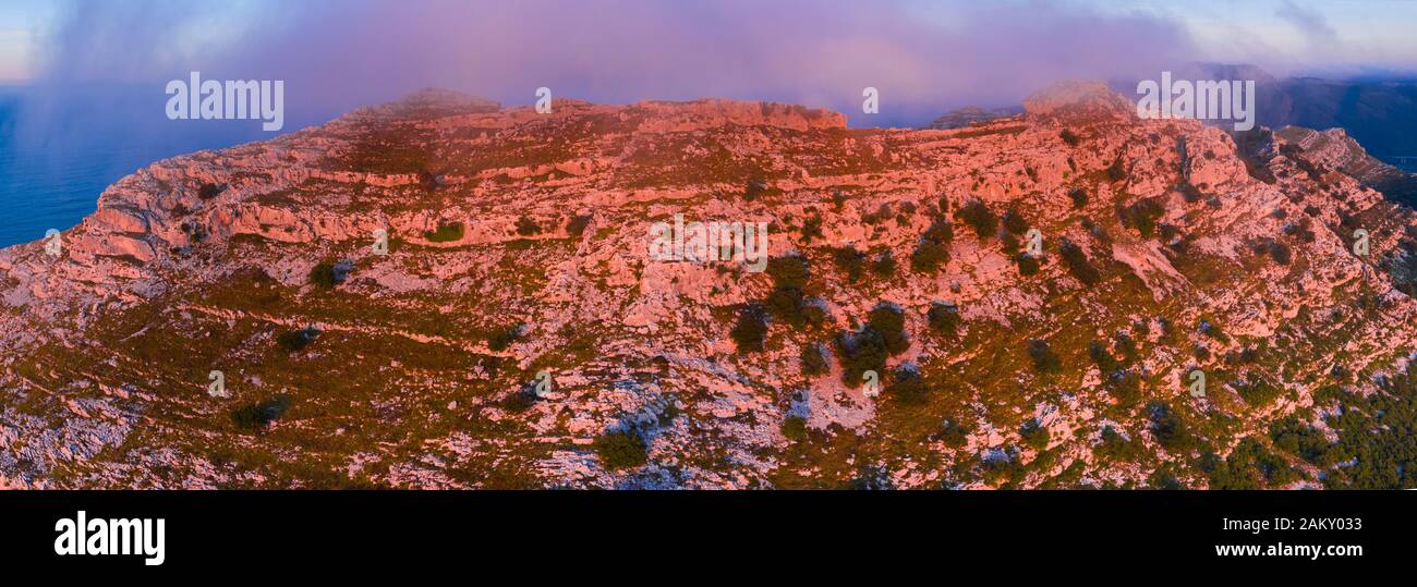 Luftbild, Mount Candina, Liendo, Liendo-Tal, Montaña Oriental Costera, Kantabriensee, Kantabrien, Spanien, Europa Stockfoto