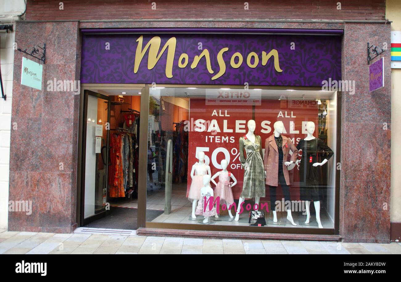 Monsun store in der Hauptstraße - der einen Kilometer Streifen von Shopping-in das britische Überseegebiet Gibraltar. Stockfoto