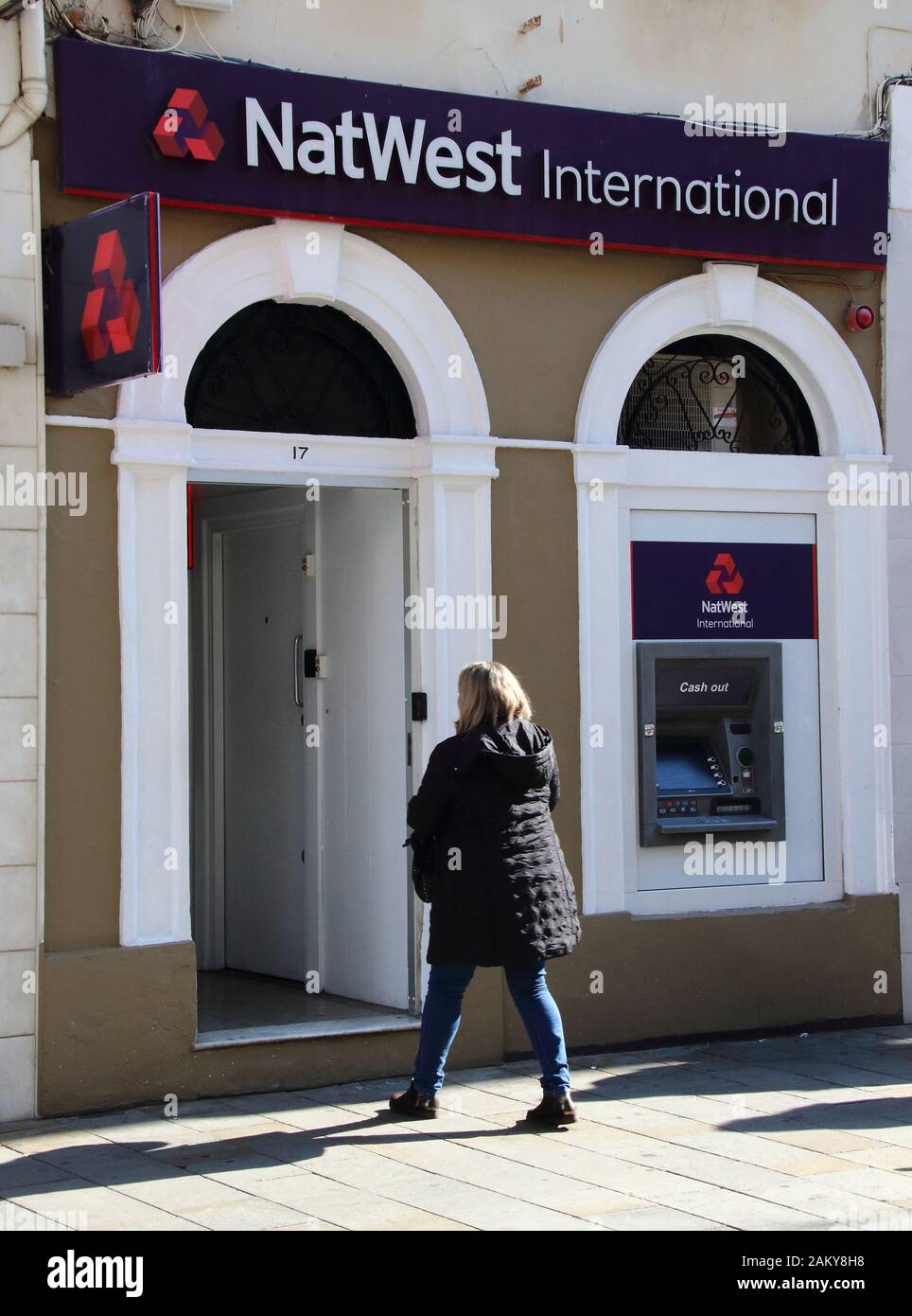 Nat West International Bank in der Hauptstraße - der einen Kilometer Streifen von Shopping-in das britische Überseegebiet Gibraltar. Stockfoto