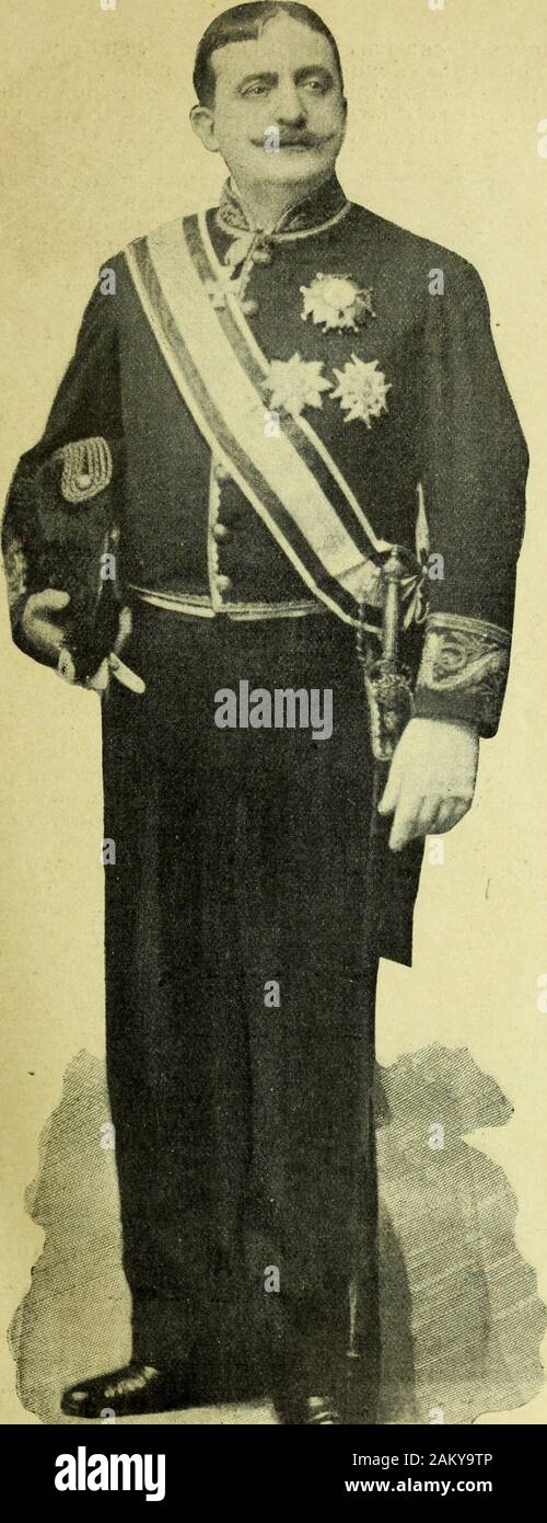 La Mujer. da seño-ra. Esta aristocrática da-ma posée las cualidadesmás sobresalientes parabrillar en El Gran mundocon resplandores de-tro de Primera magnitud, pues Además de su Belle-za y elegancia nada Co - munes, está dotada de unmaravilloso Talento quele permite hacer Verda - deros derroches de inge-nio en su amenísima Con-versación; de modo queno es de extrañar quecon Tan invidiables pren-das-Haya conquistado enseguida las simpatías yhasta El cariño del Mun - elegante de BuenosAires. Es por consiguiente esta Señora unauxiliar poderoso De Su marido, porquelos diplomáticos Tienen muchas Vece Stockfoto