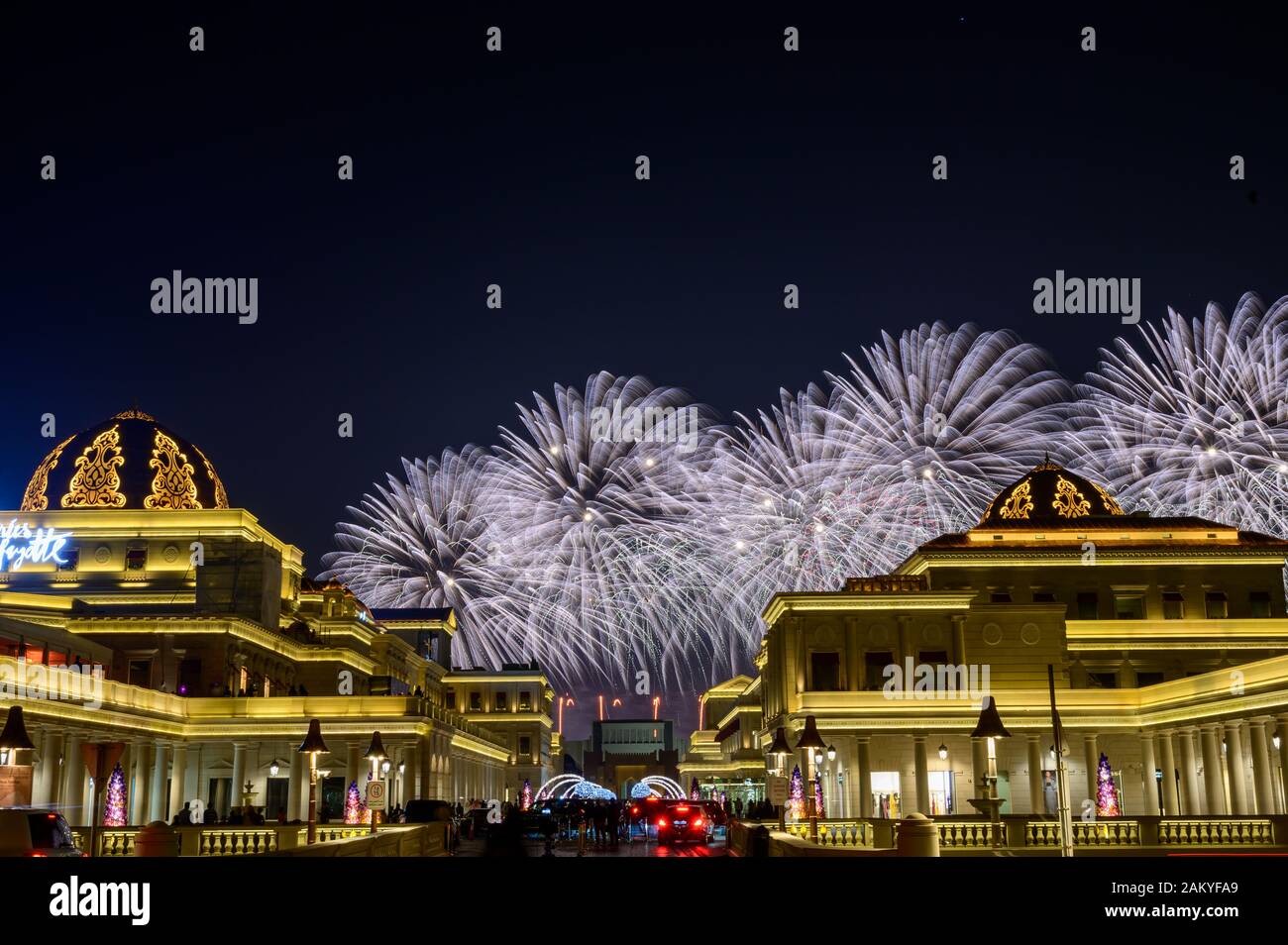 Feuerwerk am Katar National Day in der Katara Mall Stockfoto