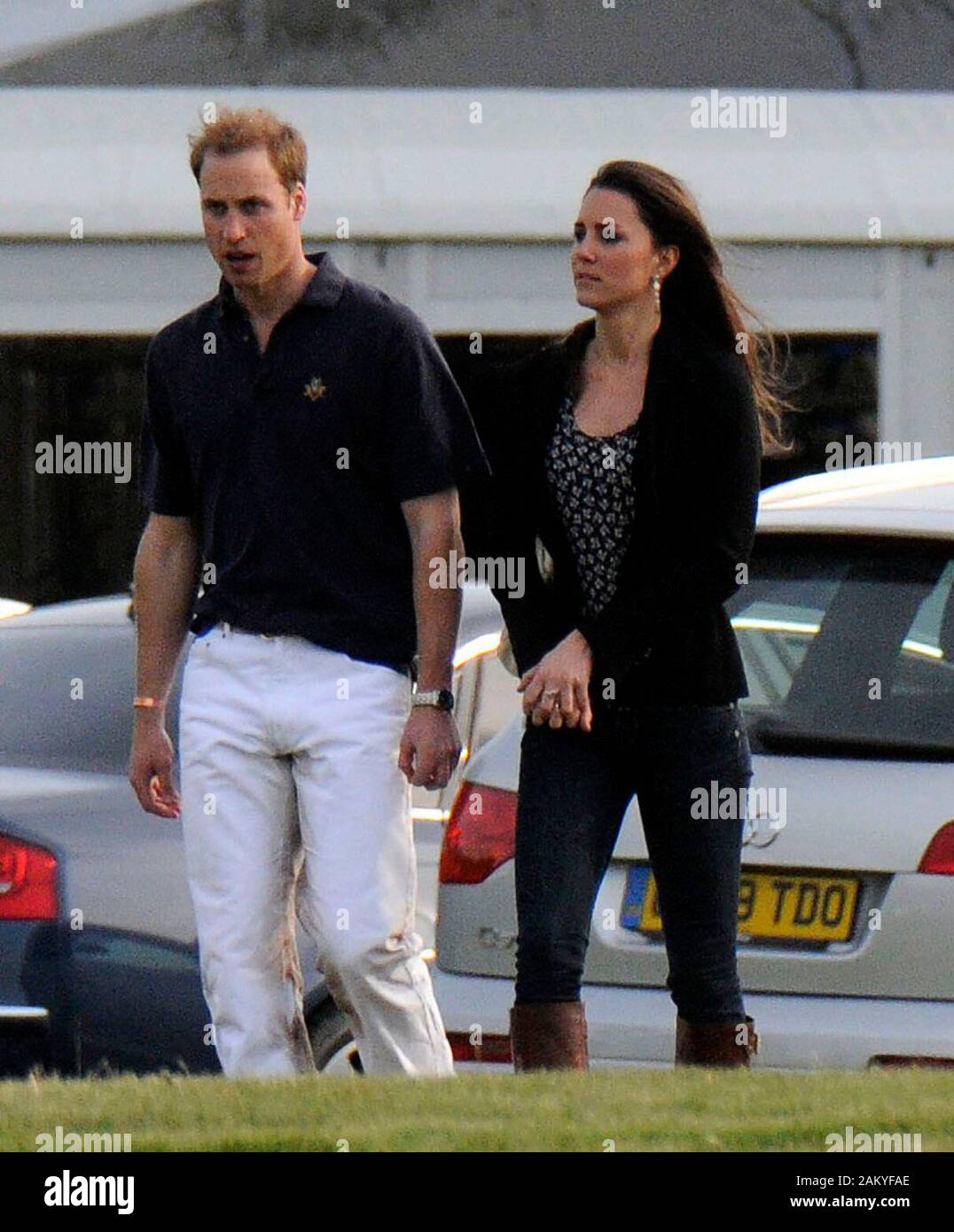 Prinz William und Kate Middleton an der Cowarth park Polo Turnier in 2009. Stockfoto