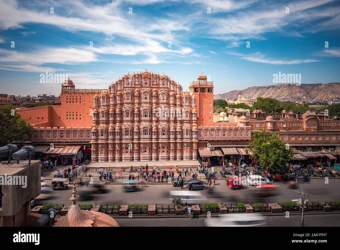 Architektonisches Wahrzeichen Hawa Mahal, auch bekannt als Palast der Winde in Jaipur, Rajasthan, Indien. Stockfoto