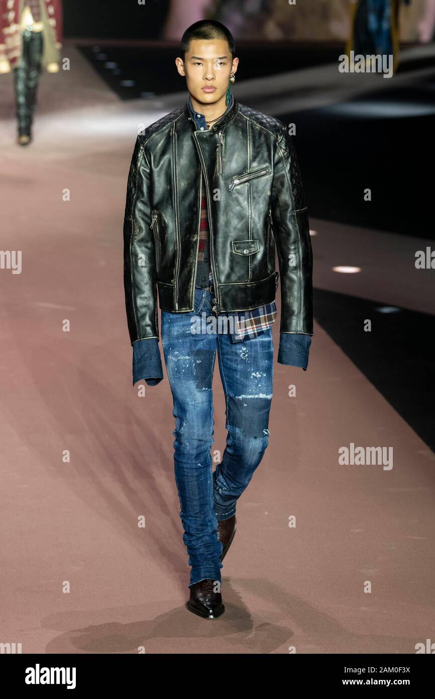 Mailand, Italien. 10 Jan, 2020. DSQUARED2 Herbst/Winter 2020/2021 Start- und Landebahn in Mailand auf der Modewoche Männer" Januar 2020 - Mailand, Italien 10/01/2020 Quelle: dpa/Alamy leben Nachrichten Stockfoto