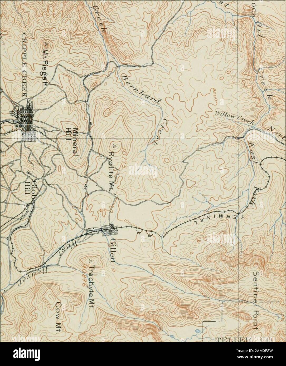Topographische Vermessung; geografische, explorative, und militärische Mapping, mit Tips über Camping, einer Notoperation und Fotografie. Winkelung und Geist-Nivellierung begleitet bystadia verfährt und Kreuzungen für die beiden vertikalen und horizontalen Detail. 37. Methoden und Beispiele von explorativen Untersuchungen. - Das Feld-Arbeit der exploratorischen Erhebung umfasst die makingof irgendeine Form der in der Geographie der countrypassed über, die entweder in der Anmerkung gehalten - Bücher andworked in ofifice oder können im Feld auf skizzenebene-Tabelle erstellt werden. Solche Umfragen kann der einzige Weg sein, especi Stockfoto