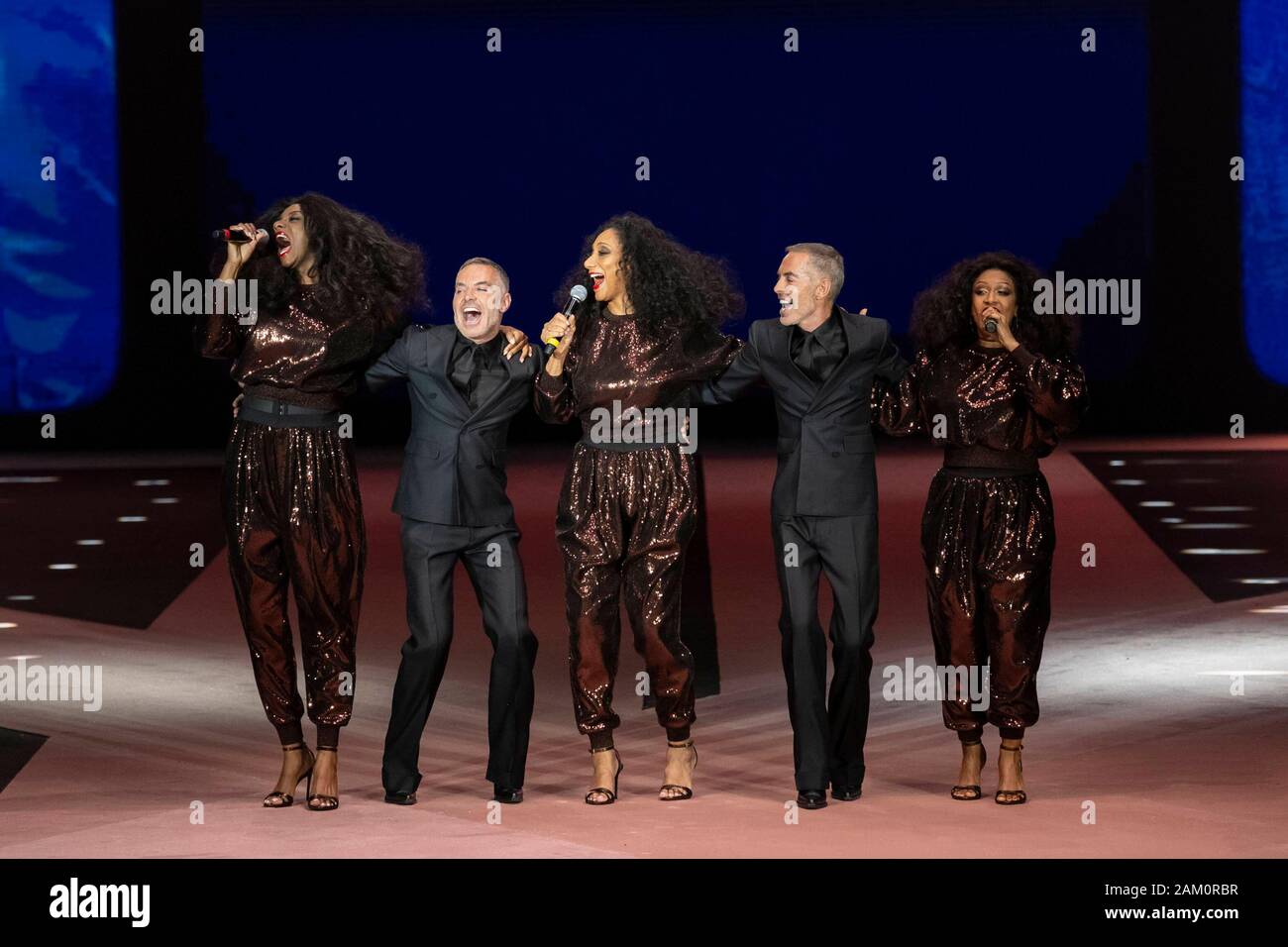 Mailand, Italien. 10 Jan, 2020. DSQUARED2 Herbst/Winter 2020/2021 Start- und Landebahn in Mailand auf der Modewoche Männer" Januar 2020 - Mailand, Italien 10/01/2020 | Verwendung der weltweiten Kredit: dpa/Alamy leben Nachrichten Stockfoto