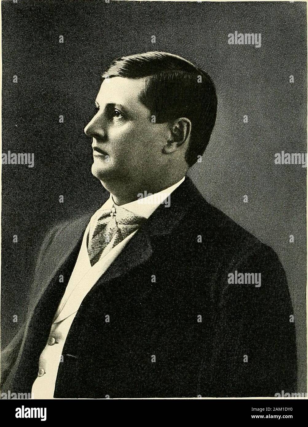 Offizielle New York, von Cleveland zu Hughes. Rs. Die größte Fraktion, die die Grafschaft je wasSanford hatte E. in der Kirche von Albion, die zu einer Zeit war, danach StateComptroller Lieutenant Governor, wenndie Berufungsgericht 1870 er becamethe Erste leitende Richter des Berufungsgerichts Covut reorganisiert wurde. Der prominente in der Republikanischen Partei an dieverbleibende Zeit seiner Organisation in der Grafschaft wurden Ben Feld, Noah Davis, Jr., Alamanzor Hutchinson, Gideon Hart, Danly D. Sprague und Silas M. Burroughs. Einige yearslater, beginnend in den frühen 60ern, Ben Feld, von Albion, wurde nicht nur prominente in l Stockfoto