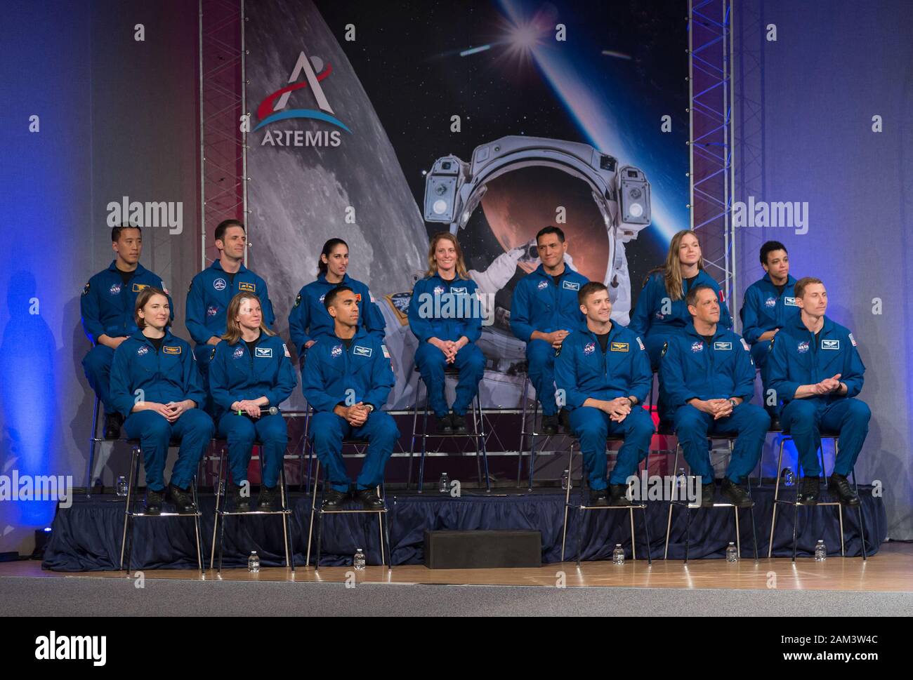 Houston, TEXAS - 10. Januar 2020 - Die Astronautenklasse 2017 nimmt an Abschlussfeiern im Johnson Space Center in Houston, Texas Teil. Im Stockfoto