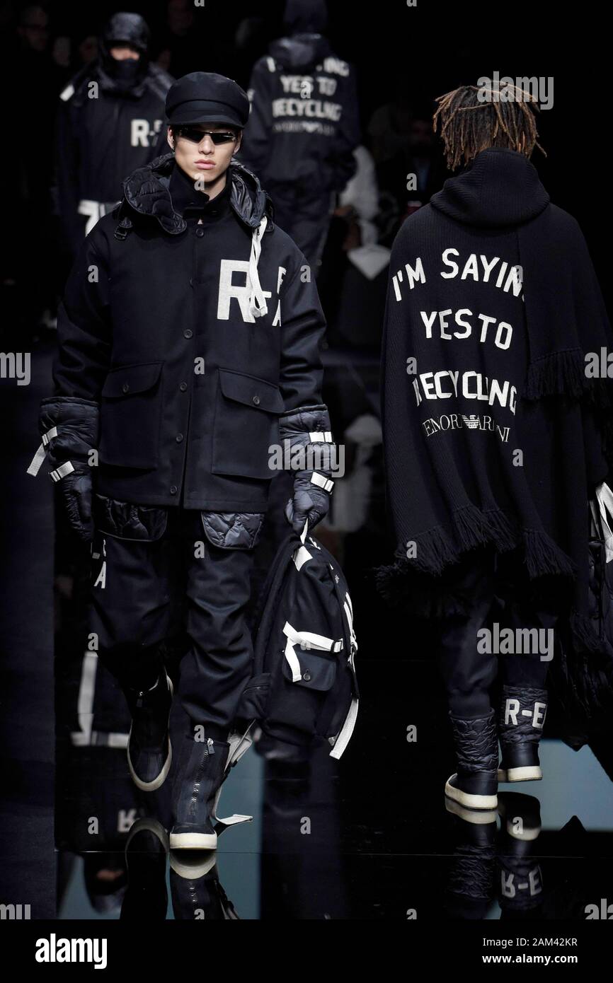 Mailand, Italien. 11 Jan, 2020. Mailänder Modewoche, Männer Herbst Winter. 2020 2021 Mailand, Männermode Herbst Winter 2020 2021. Emporio Armani Bild: Modell Credit: Unabhängige Fotoagentur/Alamy leben Nachrichten Stockfoto