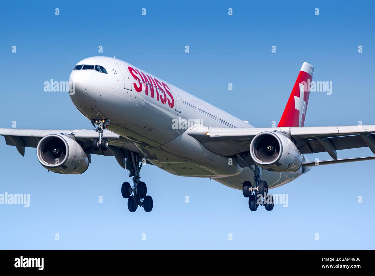 Zürich, Schweiz - 31. März 2019: Swiss International Airlines Airbus A330 Flugzeug am Flughafen Zürich (ZRH) in der Schweiz. Airbus ist ein Flugzeug Stockfoto