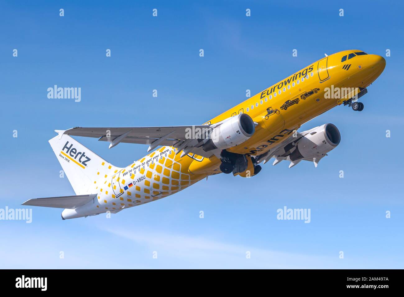 Zürich, Schweiz - 31. März 2019: Eurowings Airbus A320 Flugzeug am Flughafen Zürich (ZRH) in der Schweiz. Airbus ist ein Flugzeughersteller von T Stockfoto
