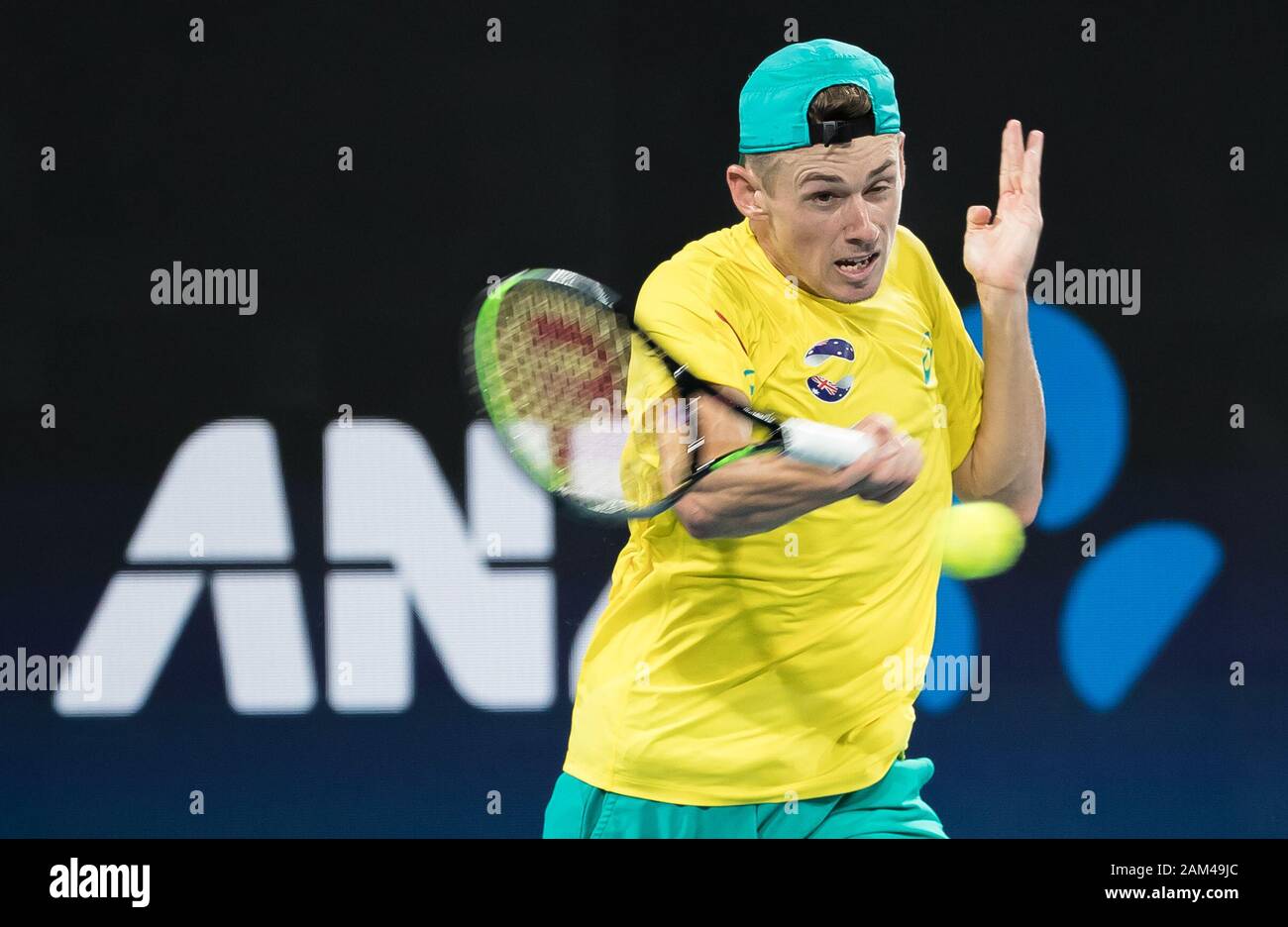 Sydney, Australien. 11 Jan, 2020. Alex De Minaur von Australien konkurriert gegen Rafael Nadal aus Spanien während der ATP-Cup Halbfinale zwischen Spanien und Australien in Sydney, Australien, Jan. 11, 2020. Credit: Zhu Hongye/Xinhua/Alamy leben Nachrichten Stockfoto
