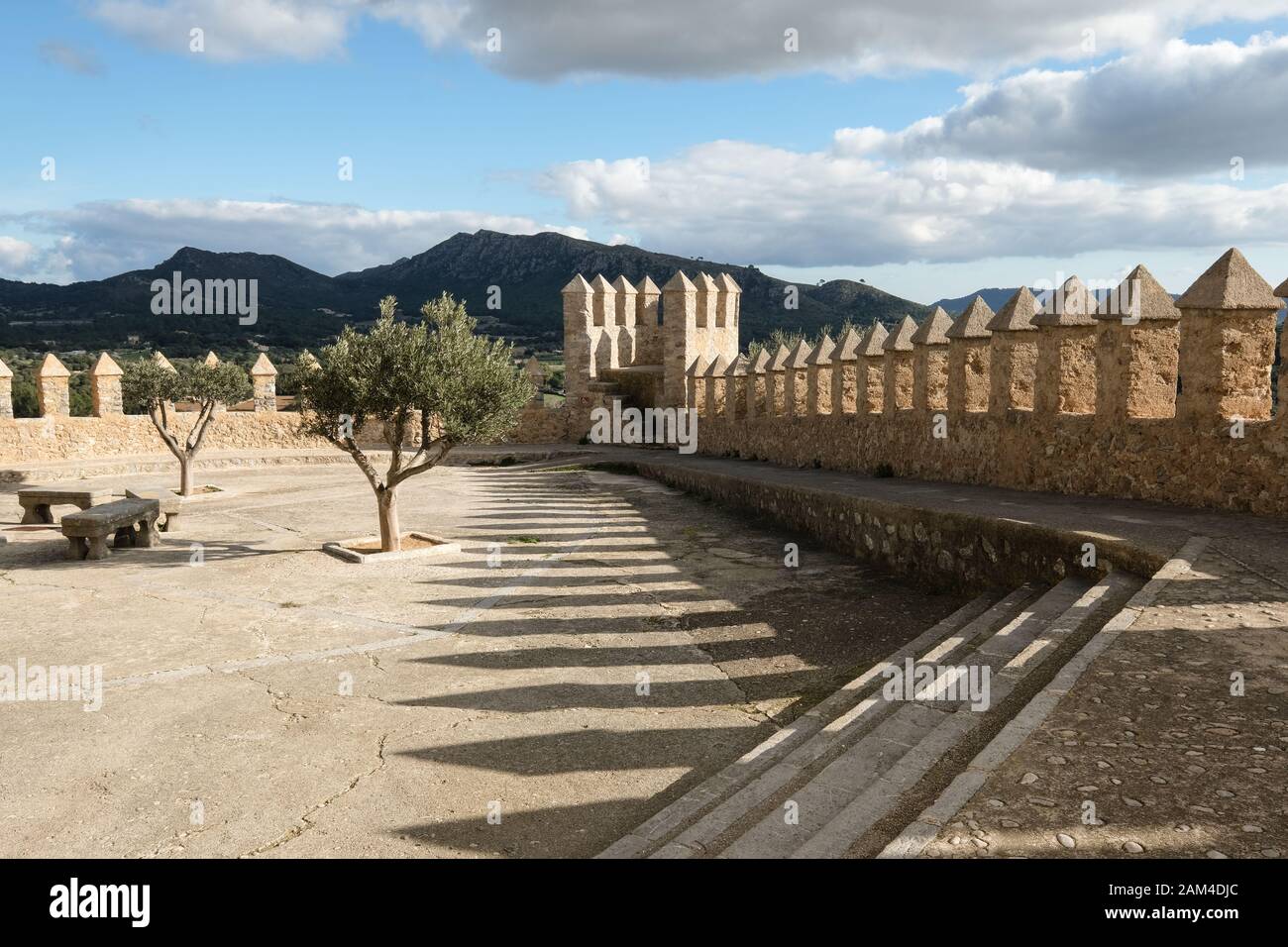 Europa, Spanien, Mallorca, Kirche von Arta Ende Dezember 2019 Stockfoto