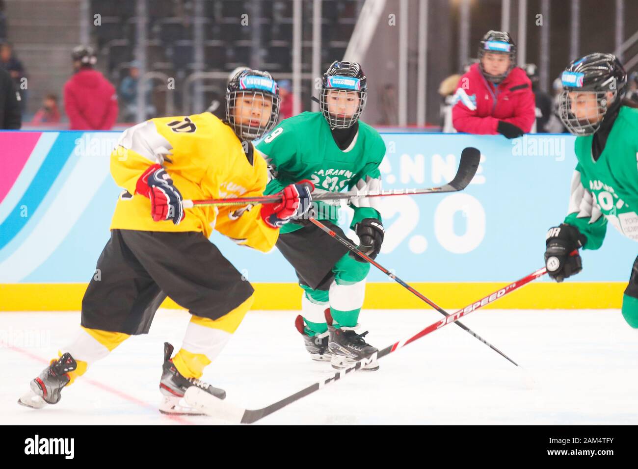 Lausanne, Schweiz. 10 Jan, 2020. Ruka Kiyokawa (JPN) Eishockey: Frauen gemischt NOC 3 auf 3 zwischen Gelb 12-4 Grün an der Vaudoise Arena während der Lausanne 2020 Winter Youth Olympic Games in Lausanne in der Schweiz. Credit: Naoki Morita/LBA SPORT/Alamy leben Nachrichten Stockfoto