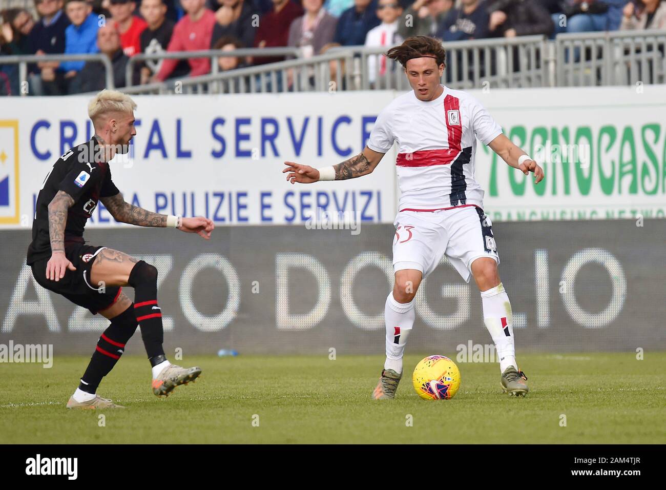 Cagliari, Italien. 11 Jan, 2020. Luca pellegrini von Cagliari Calcio während Cagliari vs AC Mailand - Italienische Fußball Serie A Männer Meisterschaft - Credit: LPS/Luigi Canu/Alamy leben Nachrichten Stockfoto