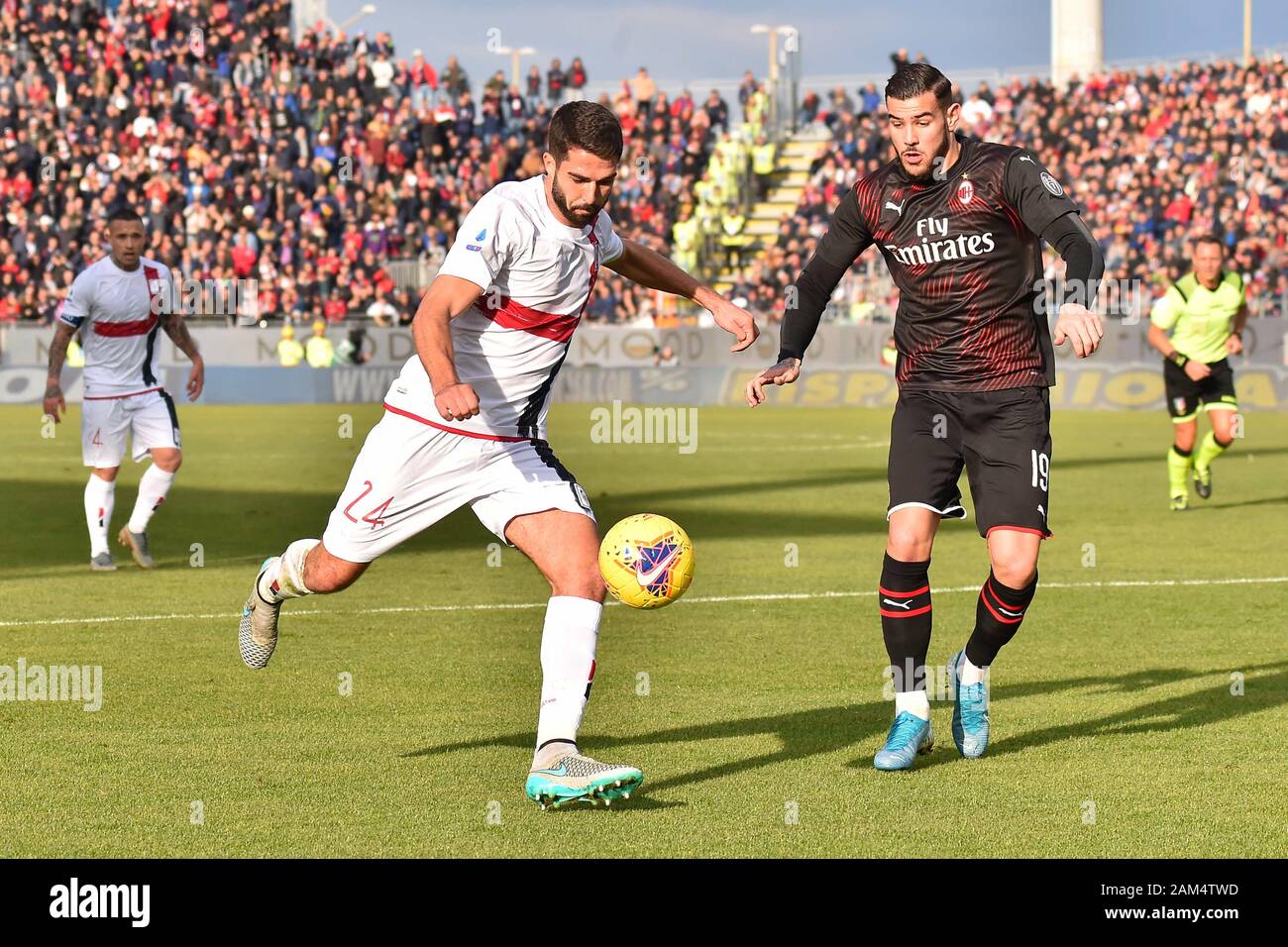 Cagliari, Italien. 11 Jan, 2020. paolo farago von Cagliari Cagliari calcioduring vs AC Mailand, der italienischen Fußball-Serie-A Männer Meisterschaft in Cagliari, Italien, 11. Januar 2020 - LPS/Luigi Canu Credit: Luigi Canu/LPS/ZUMA Draht/Alamy leben Nachrichten Stockfoto