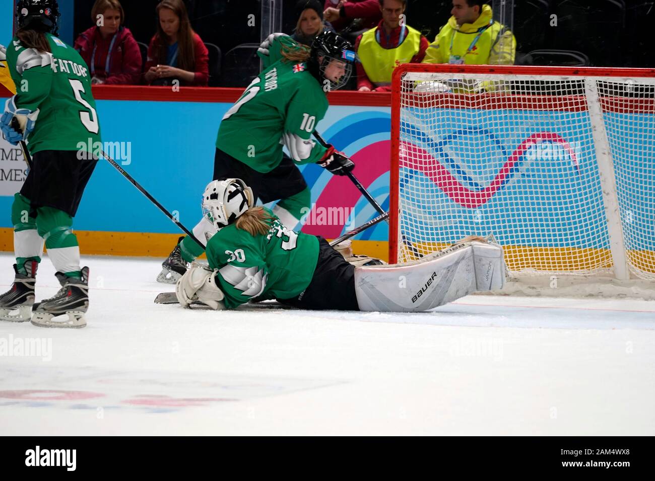 Lausanne, Schweiz. Januar 2020. Olympische Jugendspiele Lausanne 2020, Vaudoise Arena, Laussane, Schweiz, ein Mixed-NOC 3-on-3-Eishockeyfrauenturnier, Spielerin n.10 Jessie Taylor von GB Credit: AlfredSS/Alamy Live News Stockfoto