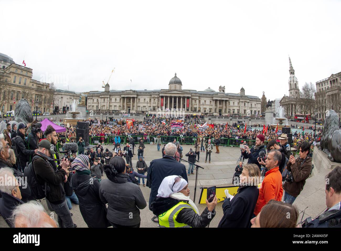 London, Ungebundenes Königreich. Am 11. Januar 2020 Versammeln Sich Demonstranten und Kampagnen, um eine sofortige Deeskalation im Nahen Osten zu fordern. Antikriegsschutz c Stockfoto