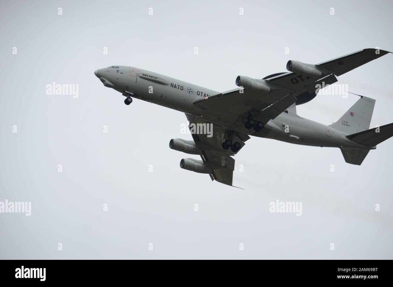Die Boeing E-3 Sentry, AWACS, militärische Luftgestützte Frühwarnung und Kontrolle von Flugzeugen Stockfoto