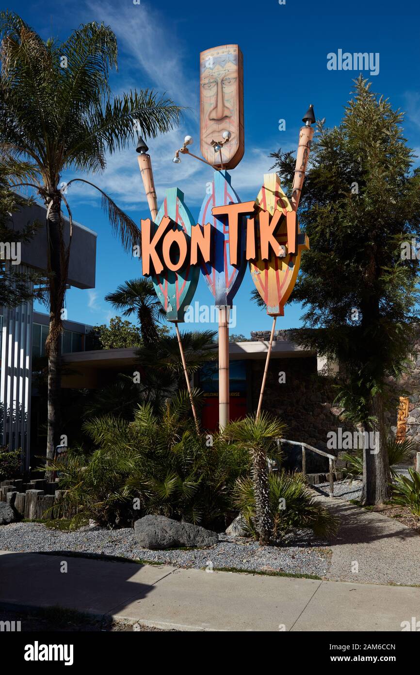 Schild im Freien an der Kon Tiki Bar und Restaurant in Tucson, Arizona Stockfoto