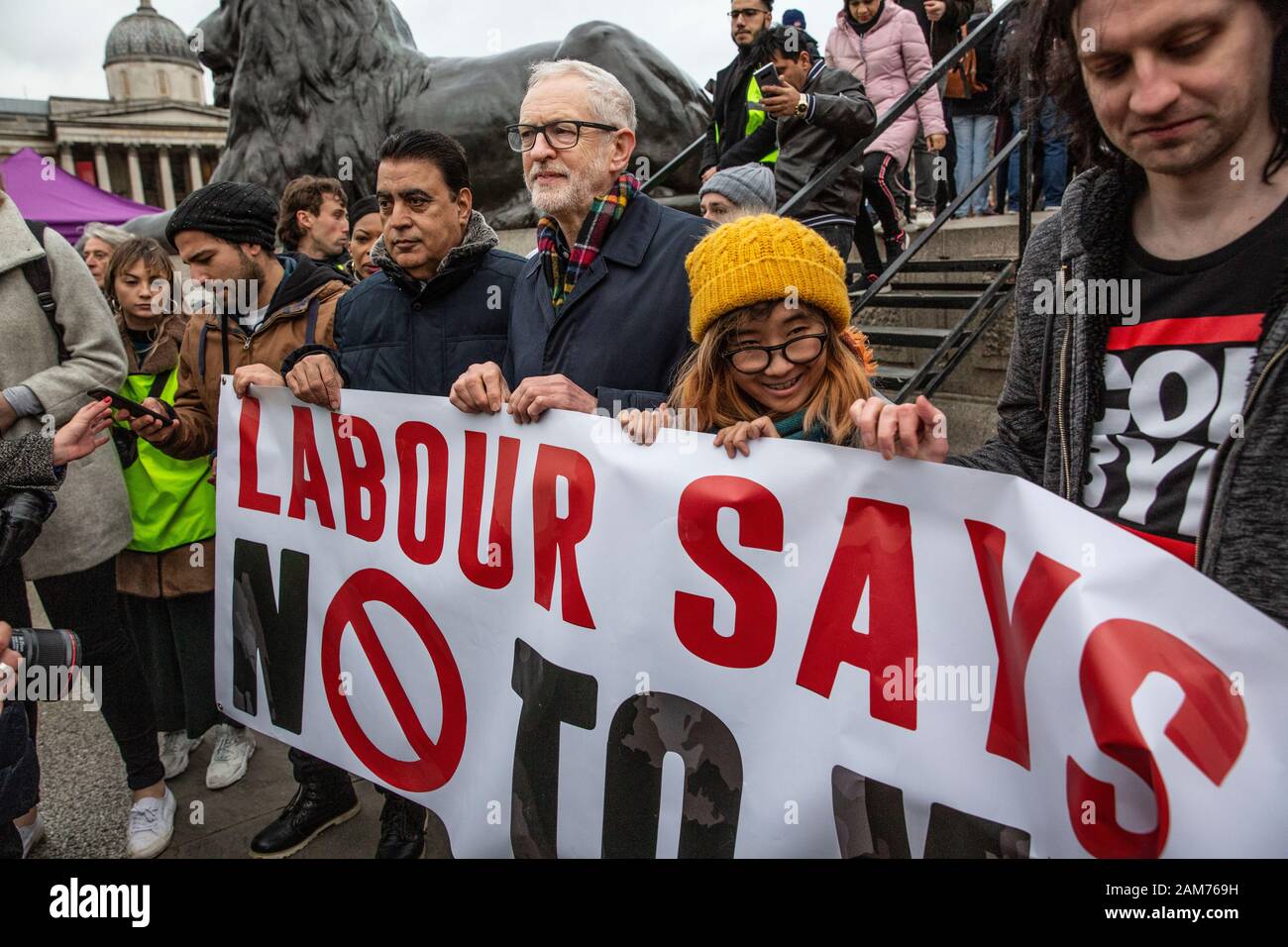 "Top The war"-Protest zur Unterstützung der "No war on Iran"-Demonstration und Reden führender Politiker der Labour-Partei, Trafalgar Square, London. Stockfoto