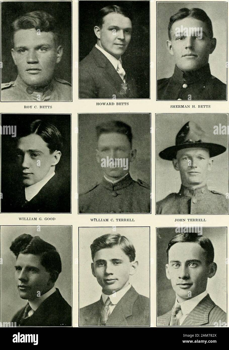 Marshall County in der Welt Krieg, 1917-1918: eine bildliche Geschichte der Beteiligung der Gemeinschaft an allen Kriegszeiten Aktivitäten mit einem kompletten Aufgebot von Soldaten und Matrosen in Service. WILLIAM ROOK Seite Hundert zwei CPL. FRED M. OSTEN BRÜDER IN SERVICE HARRY E. BROCK. RALPH C. BROCK CORP. FRED M. OSTEN BRÜDER IN SERVICE CLARENCE I. OSTEN Seite 100 Drei REGISTER DER MARSHALL COUNTY Soldaten und Matrosen (Fortsetzung) BOTTS, SHERMAN H., Liscomb sagte, Sohn Frau Sarah Botts; eingesetzt, Juni 24, 1918, Brooklyn, N.Y.; 2d-Vo, 152 d Depot Bri.; Experimentelle Mechanik Abt., Washington, D.C geschickt, wie e. Stockfoto