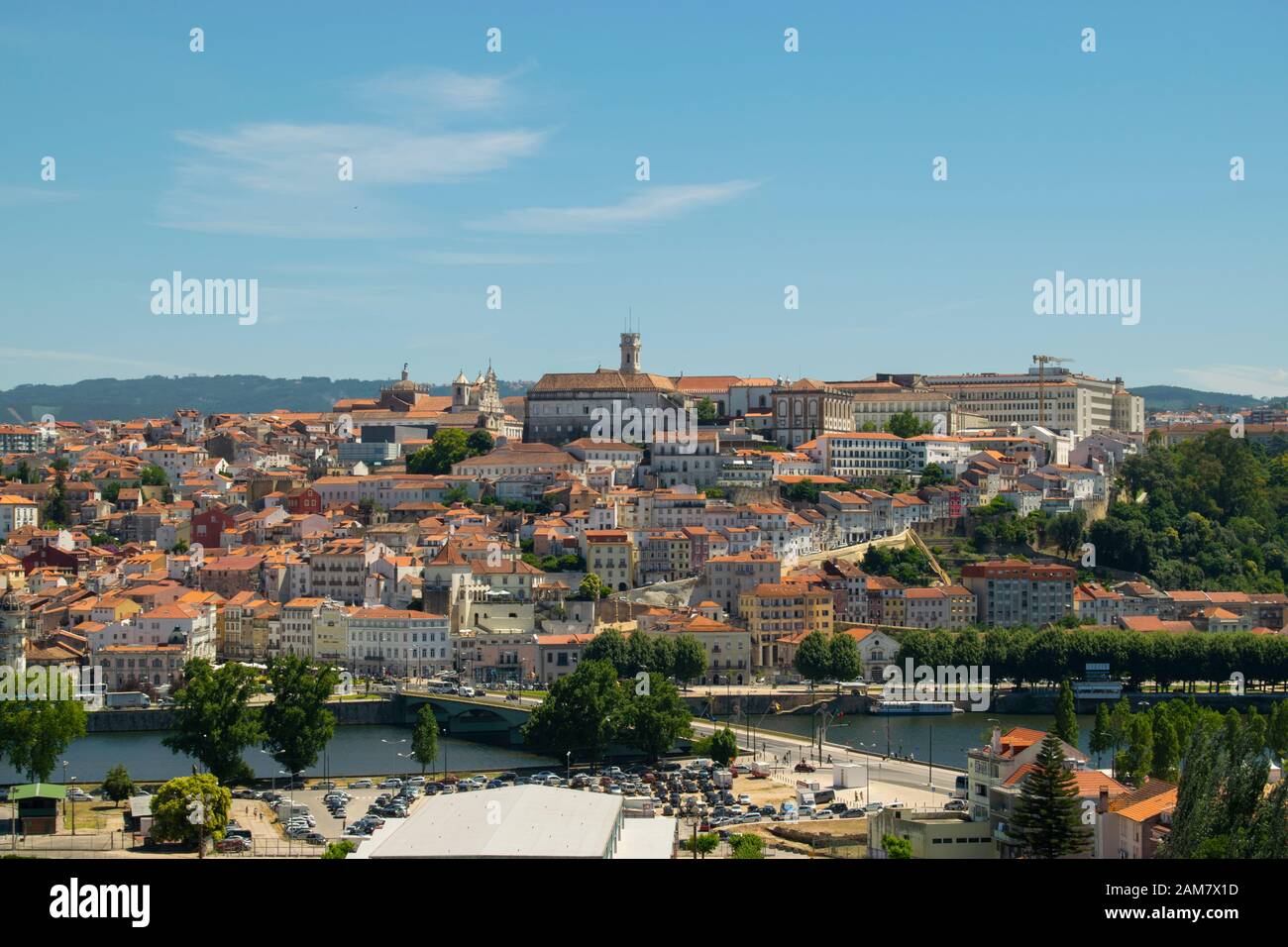 Allgemeiner Blick auf die alte Universitätsstadt Coimbra Portugal Stockfoto