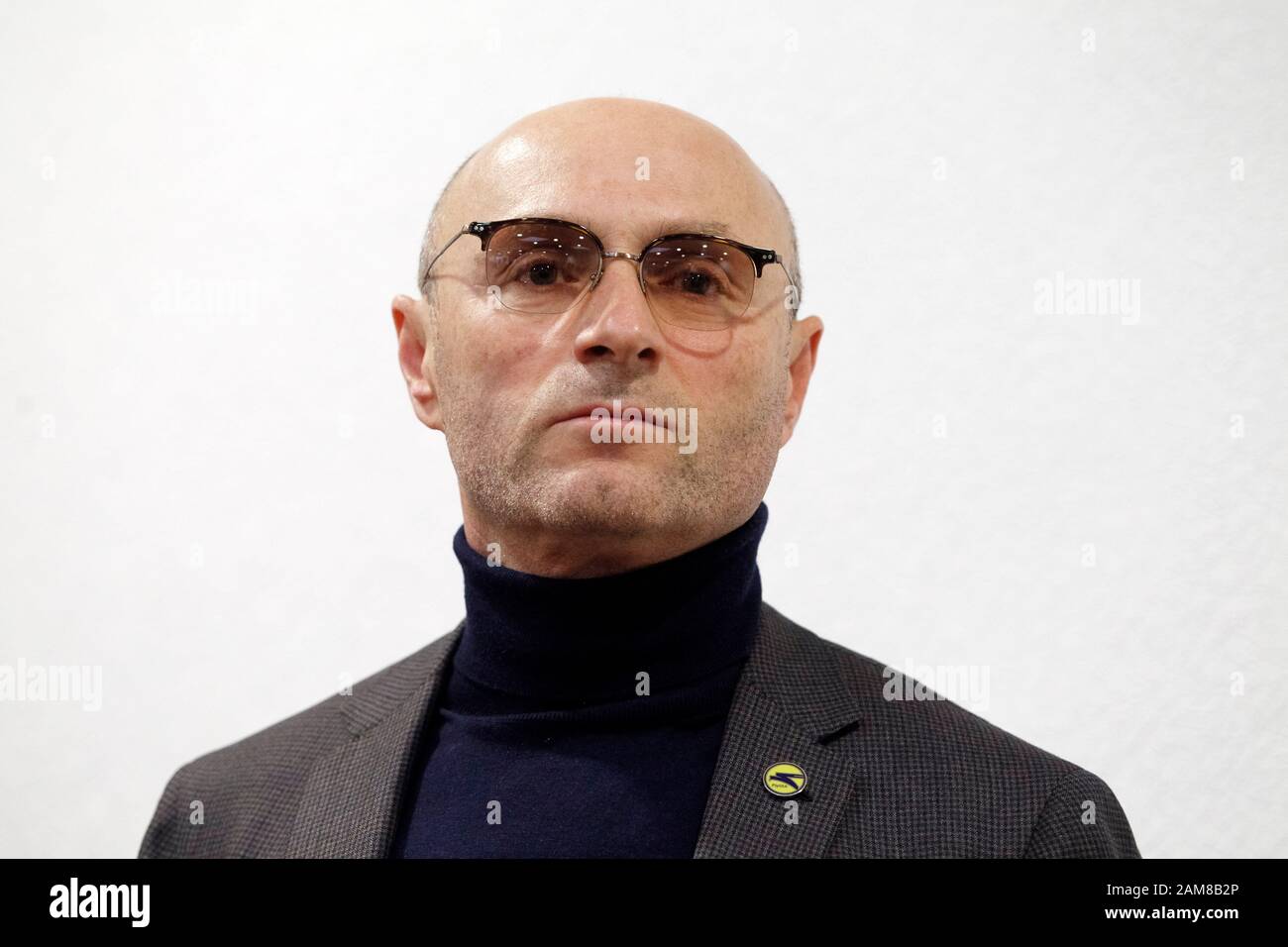 Yevhenii Dykhne, Präsident der Ukraine International Airlines (UIA), spricht während einer Pressekonferenz über den Flugzeugabsturz der ukrainischen Boeing 737-800 im Iran auf dem internationalen Flughafen Boryspil. Stockfoto