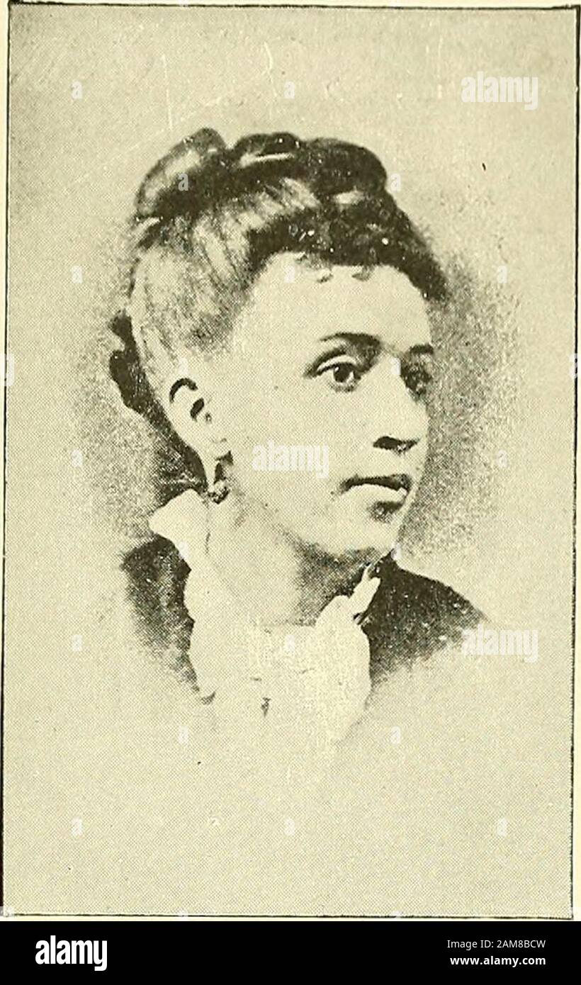 Unser Rivale, der Rascal: Eine getreue Darstellung des Konflikts zwischen den Kriminellen dieses Zeitalters und den Verteidigern der Gesellschaft, Die Polizei . d versteckte sich, bis die Suche beendet war. Sie hat dann versucht, aus der Stadt zu entkommen, indem sie Thesuit eines gewöhnlichen Arbeiterarbeiters anlegte und in ihrer Verkleidung kühl an Bord des Bootes nach Detroit ging. Ihr Haar wurde kurz geschnitten und sie rauchte eine Tonleitung mit einem solchen Geschmack, dass kein Lookeron vermutete, dass es sich bei dieser Fälschung eines Mannes um den notorischen Mollie Hoey handelte. Nach dem wahrscheinlichsten Bericht zieht der wirklich bemerkenswerte Dieb nun Taschen auf der anderen Seite des Th Stockfoto