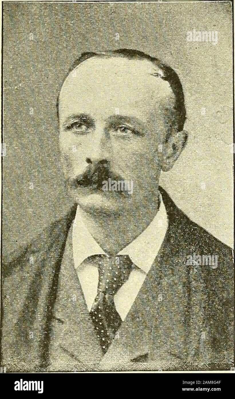 Unser Rivale, der Rascal: Eine getreue Darstellung des Konflikts zwischen den Kriminellen dieses Alters und den Verteidigern der Gesellschaft, der Polizei. Mit Taschen. Die Beschreibung ist wie folgt: CHARLES FISHER, alias BOLAND, alias FORD. Wurde in Deutschland geboren und lebt in New York. Alter, 39 Jahre; Gewicht, 135 Pfund; Körpergröße, 5 Fuß 6 1-2 Zoll;Augen, blau; Haar, dunkelbraun; mus-tache, dunkelbraun; Teint, fair;Bau, Mittel; Beruf, forger.Verhaftet 25. Juni 1895; Anklage, for-gery. Foto, aufgenommen am 26. September 1895. Narbe in der Handfläche der linken Hand und der Daumen nach innen gezogen, weil Aleader hatte Stockfoto