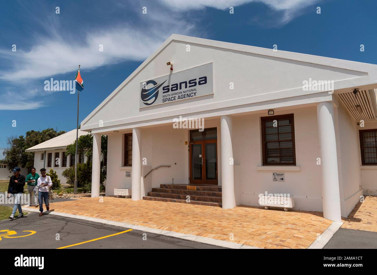Hermanus, westkaper, Südafrika. Dezember 2019. Außenansicht des Gebäudes der South African National Space Agency in Hermanus. SANSA. Stockfoto