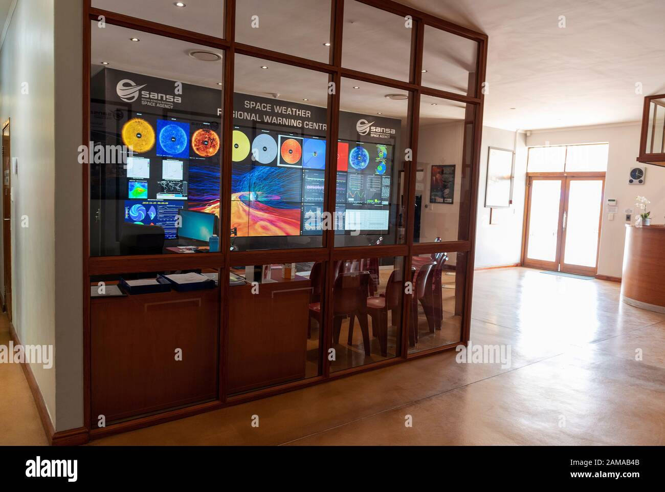 Hermanus, westkaper, Südafrika. Dezember 2019. Innenansicht des Gebäudes der South African National Space Agency in Hermanus. SANSA. Stockfoto