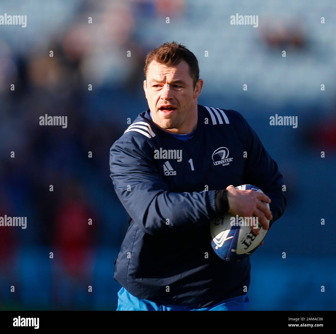 RDS Arena, Dublin, Leinster, Irland. Januar 2020. Heineken Champions Cup Rugby, Leinster gegen Lyon Olympique Universitaire; Cian Healy von Leinster schwärmt vor dem Start auf - Editorial Use Credit: Action Plus Sports/Alamy Live News Stockfoto