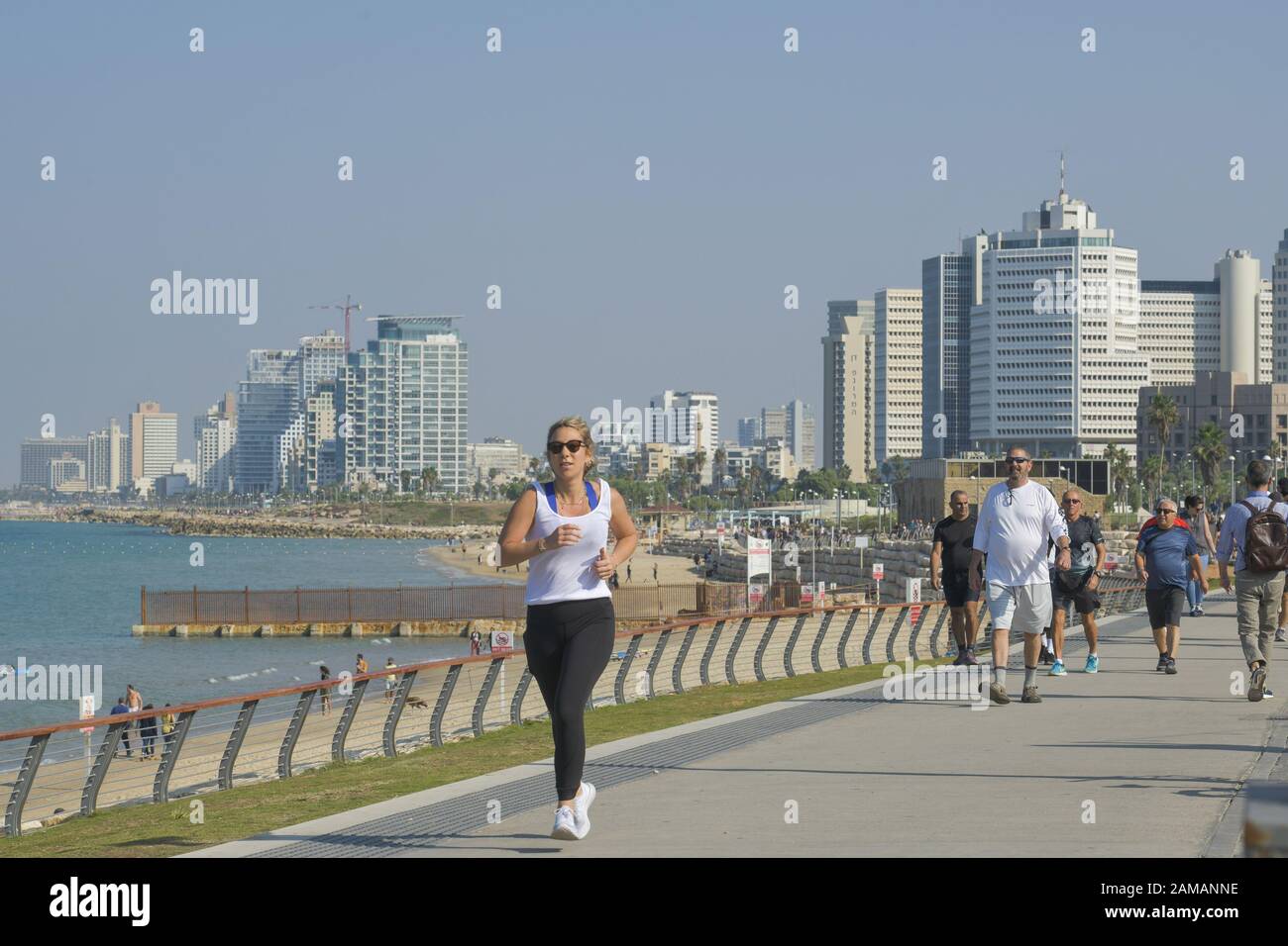 Strandpromenade, Jogger, Tel Aviv, Israel Stockfoto