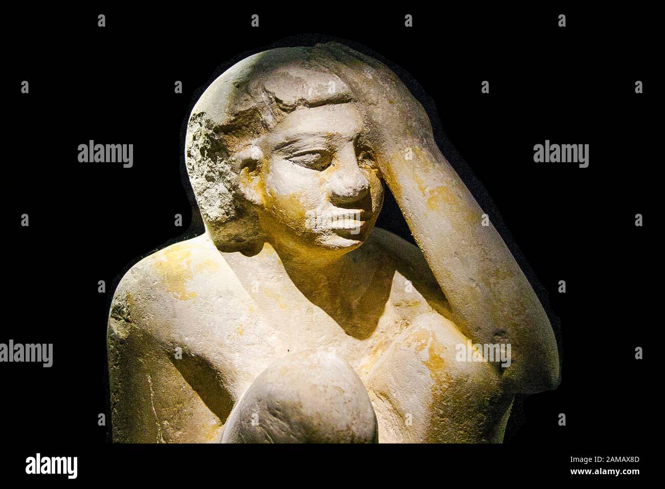 Ägypten, Alexandria, Nationalmuseum, Modellstatuette eines Dienstmannes, der kocht und seinen Kopf vor Feuer schützt. Stockfoto