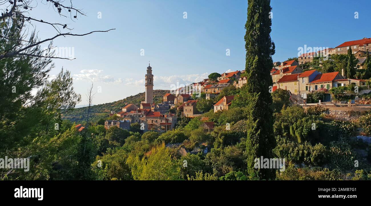 Historisches Steindorf Lozisca auf der Insel Brac, Dalmatien, Kroatien Stockfoto