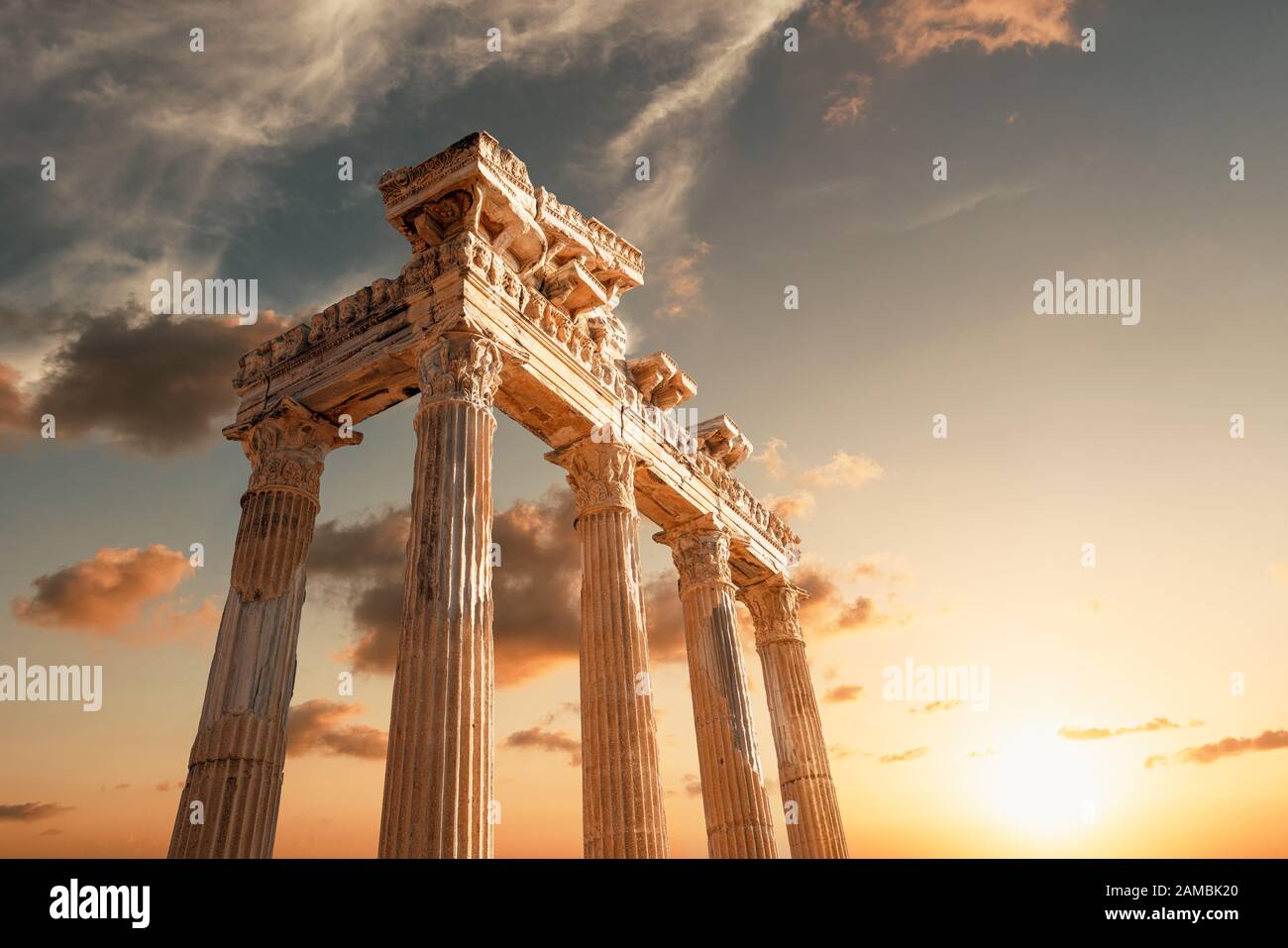 Erstaunlicherweise Tempel der antiken Ruinen von Apollon. Apollon-Tempel in Der Antiken Stadt Antalya, Türkei Stockfoto