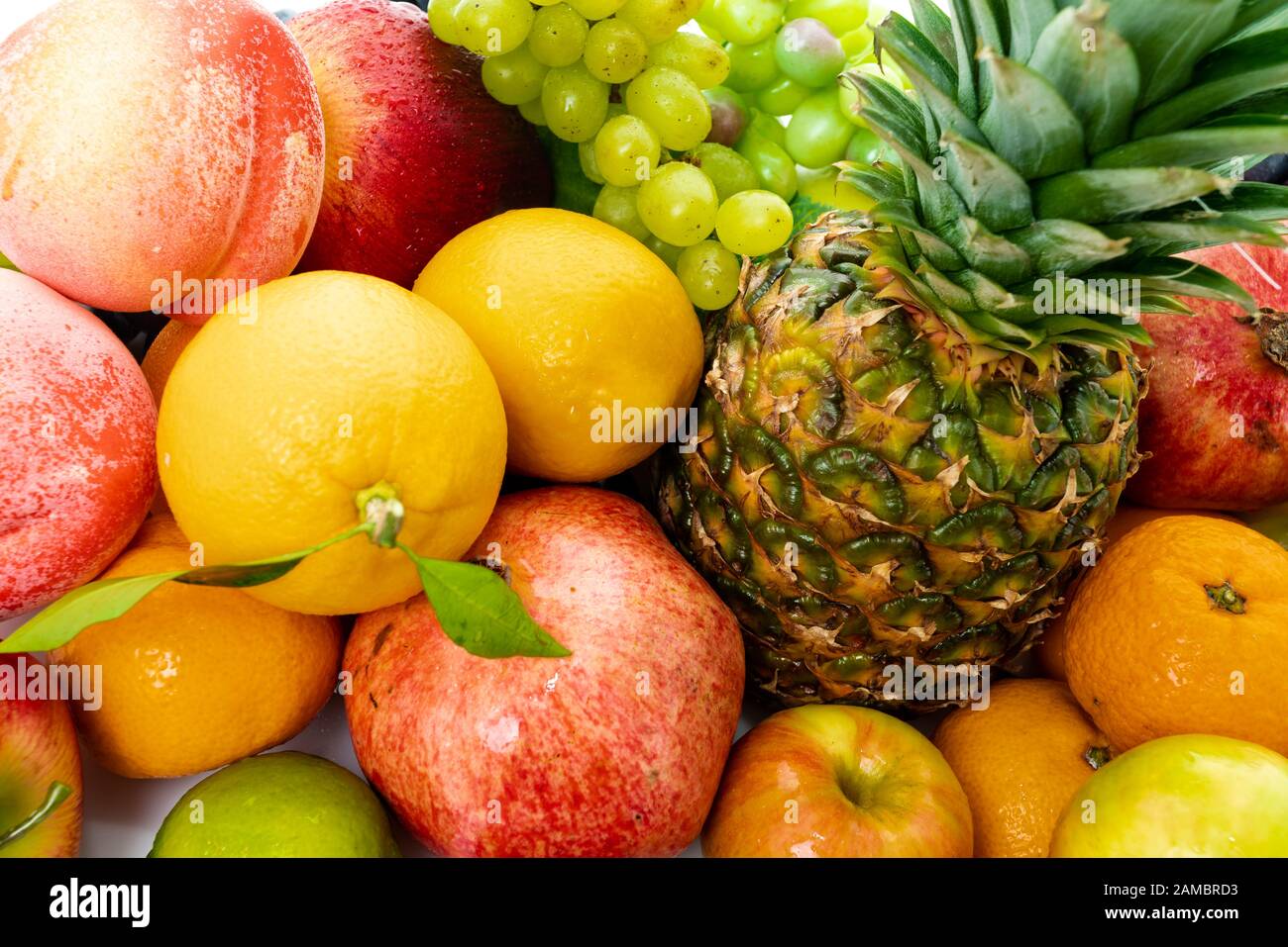 Zusammensetzung mit viel differrent Früchte. Exotische Früchte Stockfoto