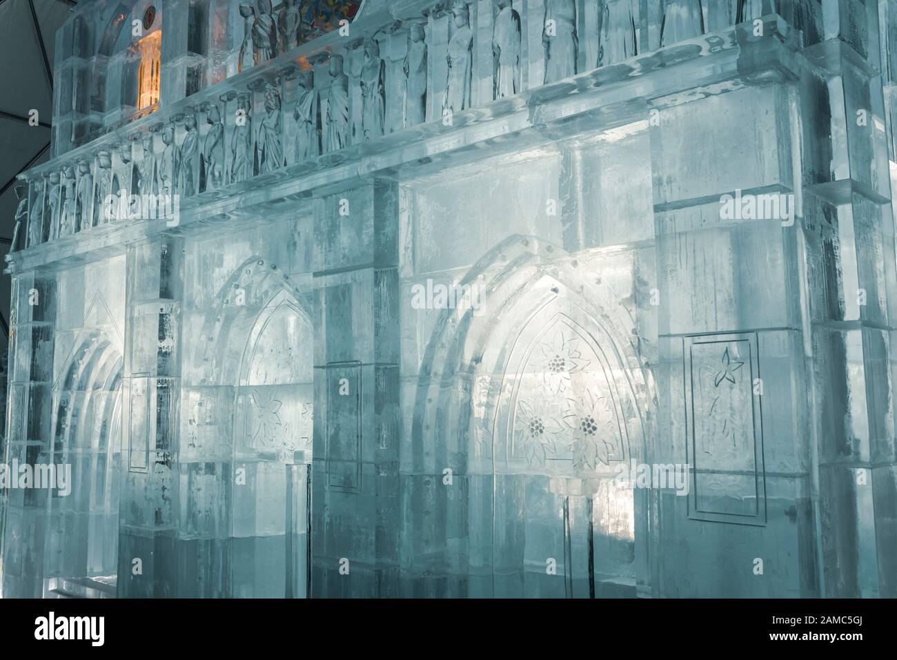 Hrebienok: Tatransky Ladovy dom (Tatra Ice Dome) 2019/2020 - Kathedrale Notre Dame. Slowakei. Europa Stockfoto
